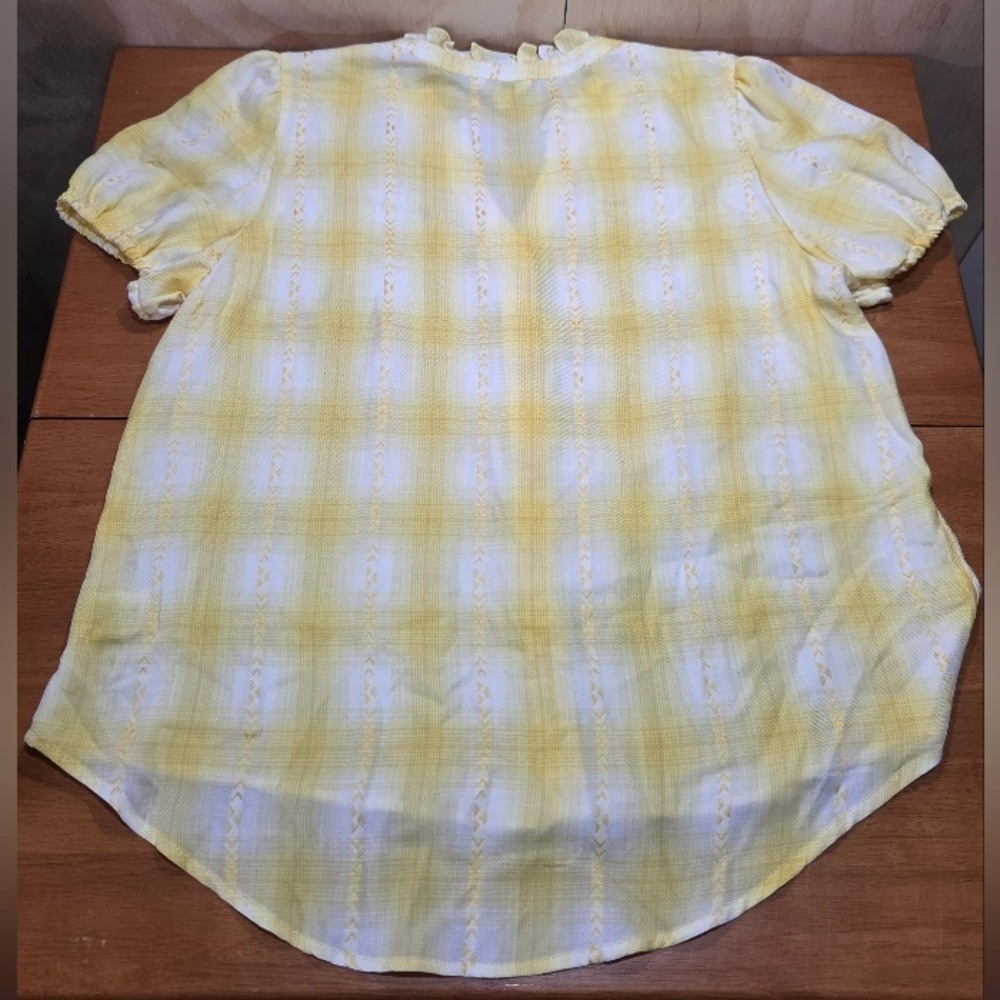 Frye & Co Yellow Plaid Ruffle Neck Blouse Women's‎ Large | Charity Listing - Picture 6 of 6